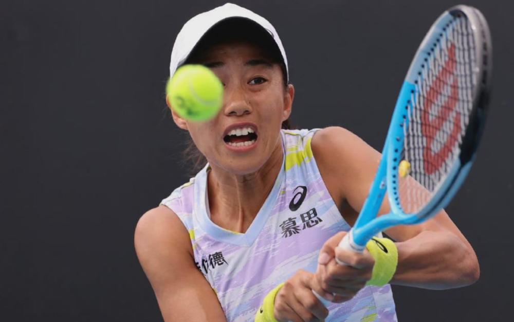  中国金花张帅爆发，直落两盘淘汰种子选手