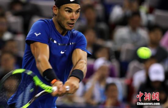  女子网坛新生代崛起，高芙与萨巴伦卡会师半决赛  