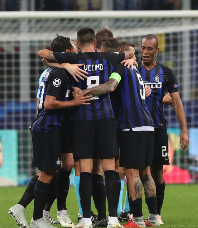  国际米兰德比战惊险逆转取胜