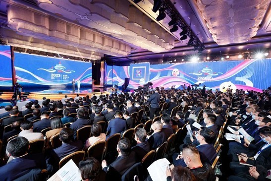  球迷文化蓬勃发展，主场氛围愈发热烈